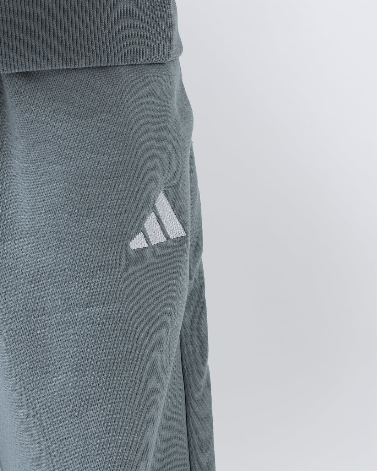NFFC adidas Junior Sage Small Logo Pants - Image 4