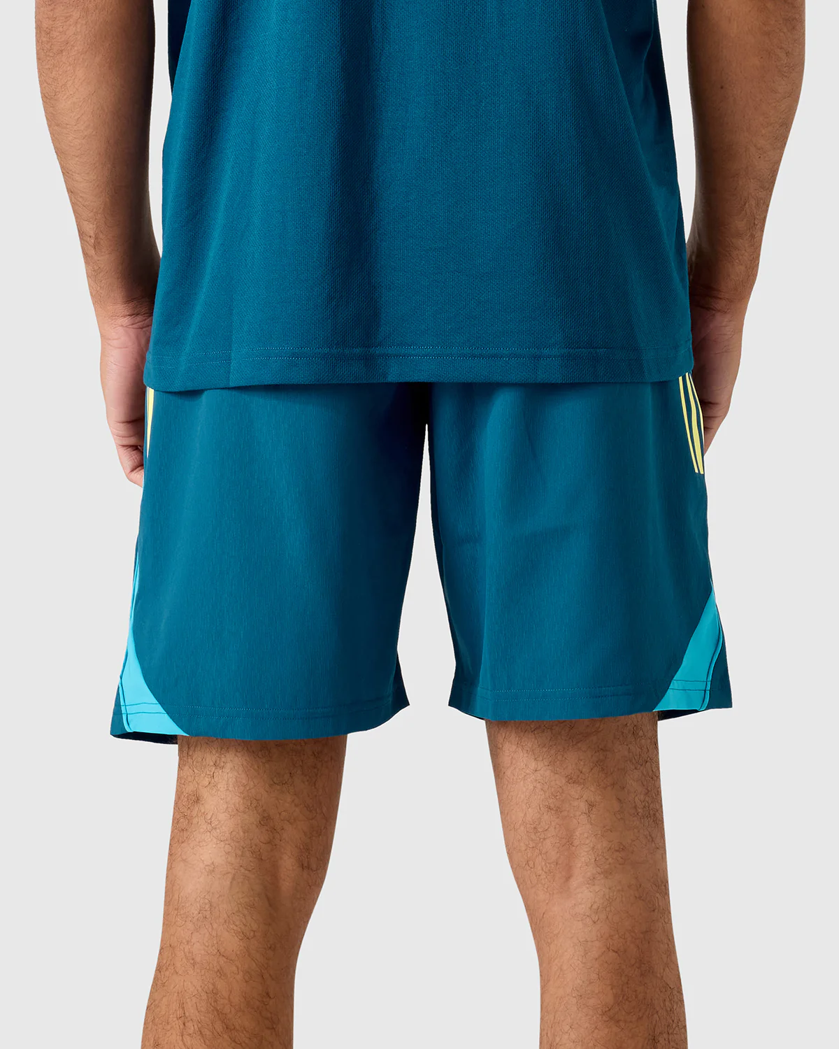 NFFC Junior Coaches Downtime Shorts 25/26 - Image 4